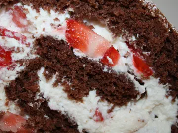 Choko-roulade med friske jordbær, billede 6