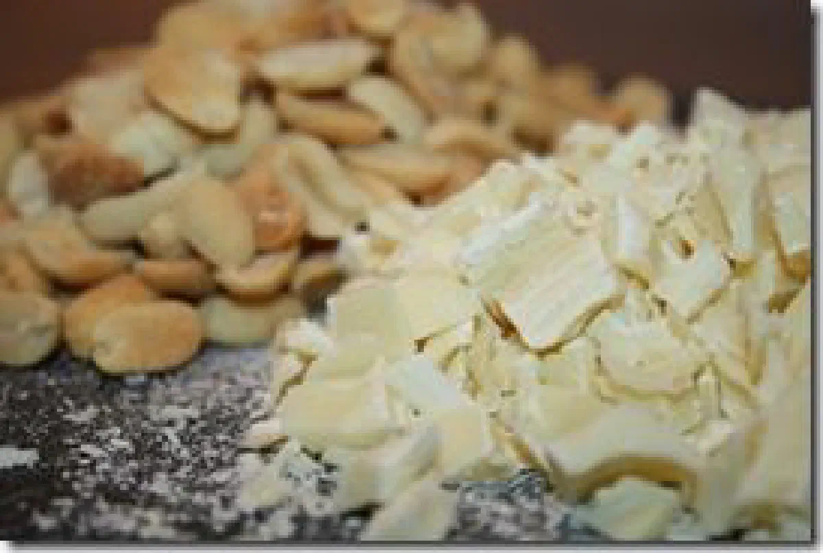 Cookies med peanuts og chokolade