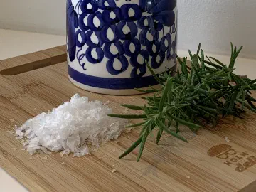 Foccasia med flagesalt og rosenmarin, billede 1