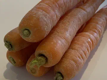 Grøn suppe med kylling og grøntsager, billede 1