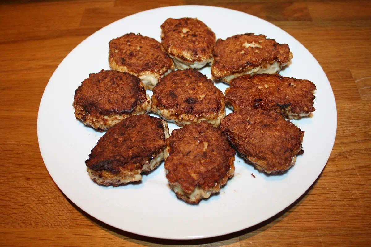 Kyllingefrikadeller