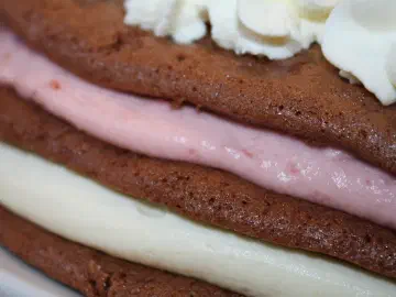 Lagkage med jordbær og hvid chokolade, billede 2