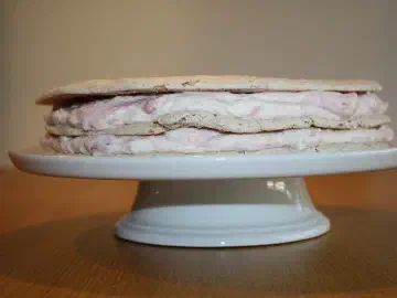 Lagkage med rabarberskum, billede 2