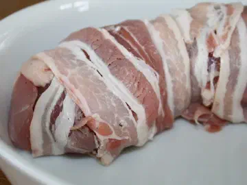 Mørbrad med pikantost og bacon, billede 2
