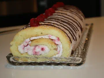 Roulade med friske hindbær, billede 7